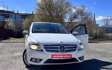 Mercedes-Benz B-Класс, 2012 год, 999 000 рублей, 1 фотография