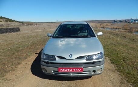 Renault Laguna II, 2001 год, 325 000 рублей, 1 фотография