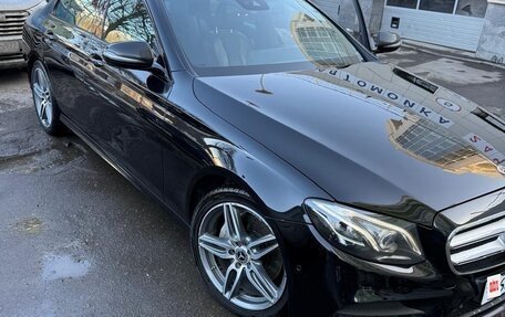 Mercedes-Benz E-Класс, 2018 год, 3 150 000 рублей, 1 фотография