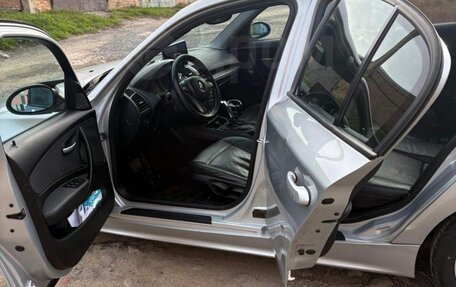 BMW 1 серия, 2004 год, 800 000 рублей, 2 фотография