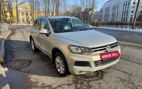 Volkswagen Touareg III, 2012 год, 1 390 000 рублей, 3 фотография