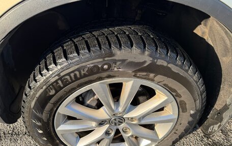 Volkswagen Touareg III, 2012 год, 1 390 000 рублей, 8 фотография