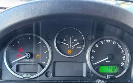 Land Rover Defender I, 2008 год, 3 400 000 рублей, 6 фотография