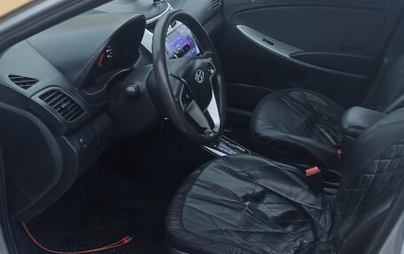 Hyundai Solaris II рестайлинг, 2013 год, 375 000 рублей, 7 фотография