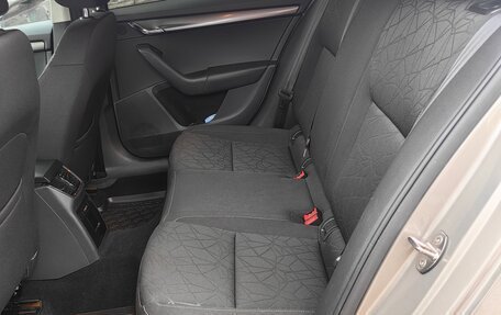 Skoda Octavia, 2018 год, 2 050 000 рублей, 21 фотография