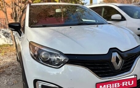 Renault Kaptur I рестайлинг, 2017 год, 1 200 000 рублей, 5 фотография