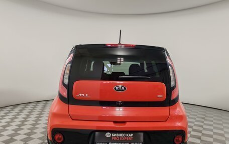 KIA Soul II рестайлинг, 2017 год, 1 679 000 рублей, 6 фотография