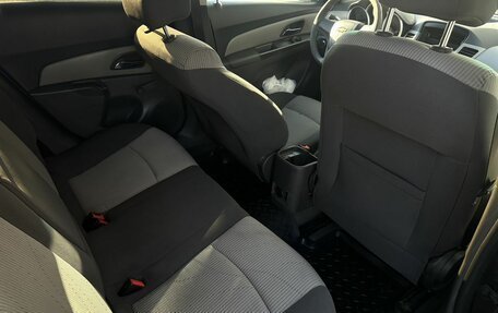 Chevrolet Cruze II, 2011 год, 570 000 рублей, 13 фотография