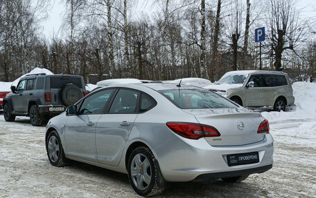 Opel Astra J, 2013 год, 820 000 рублей, 11 фотография