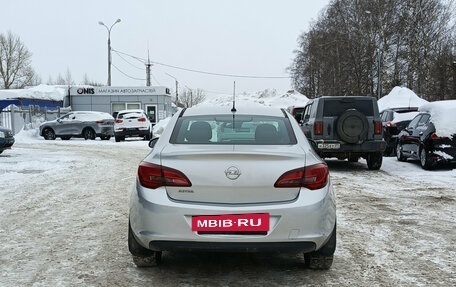 Opel Astra J, 2013 год, 820 000 рублей, 10 фотография
