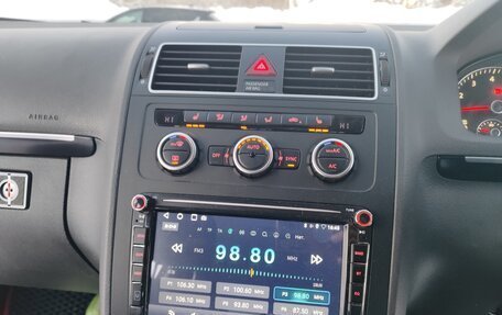 Volkswagen Touran III, 2015 год, 1 130 000 рублей, 11 фотография