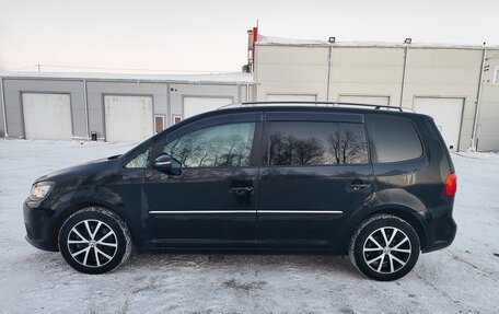 Volkswagen Touran III, 2015 год, 1 130 000 рублей, 6 фотография