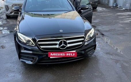 Mercedes-Benz E-Класс, 2018 год, 3 150 000 рублей, 2 фотография