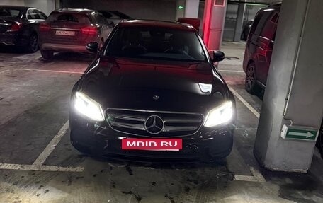 Mercedes-Benz E-Класс, 2018 год, 3 150 000 рублей, 7 фотография