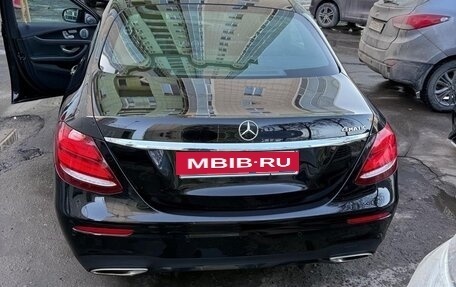 Mercedes-Benz E-Класс, 2018 год, 3 150 000 рублей, 8 фотография