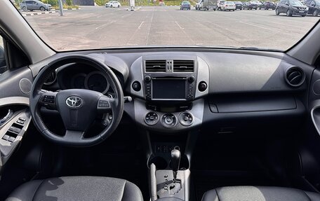 Toyota RAV4, 2011 год, 1 650 000 рублей, 10 фотография