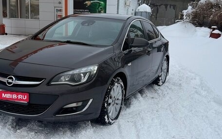 Opel Astra J, 2013 год, 850 000 рублей, 4 фотография