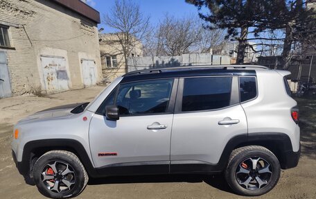 Jeep Renegade I рестайлинг, 2021 год, 2 100 000 рублей, 8 фотография