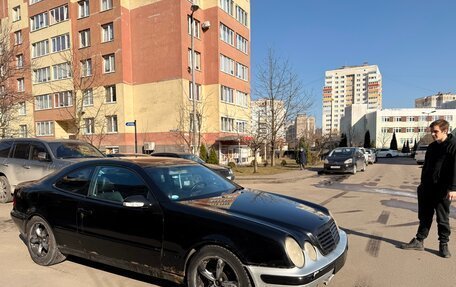 Mercedes-Benz CLK-Класс, 1999 год, 300 000 рублей, 2 фотография