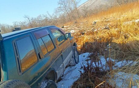 Nissan Terrano II рестайлинг, 1990 год, 450 000 рублей, 3 фотография