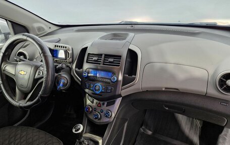 Chevrolet Aveo III, 2013 год, 400 000 рублей, 18 фотография