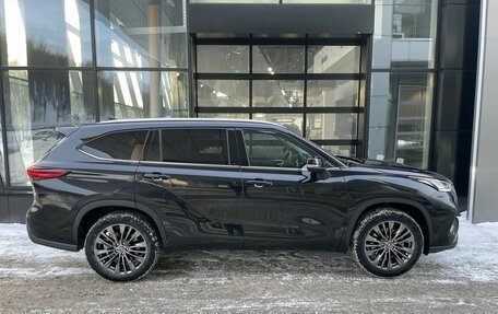Toyota Highlander, 2025 год, 5 650 000 рублей, 2 фотография