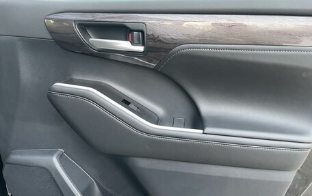 Toyota Highlander, 2025 год, 5 650 000 рублей, 10 фотография