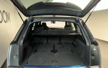 Audi Q7, 2025 год, 19 фотография