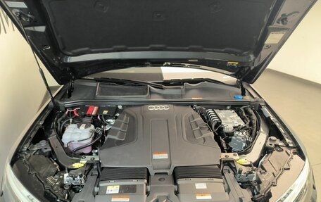 Audi Q7, 2025 год, 26 фотография