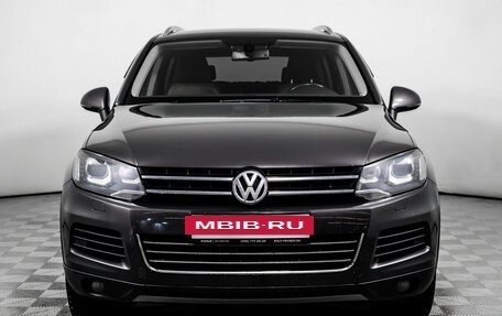 Volkswagen Touareg III, 2010 год, 1 550 000 рублей, 2 фотография