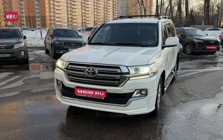 Toyota Land Cruiser 200, 2016 год, 4 250 000 рублей, 1 фотография