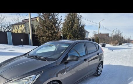 Hyundai Solaris II рестайлинг, 2013 год, 790 000 рублей, 1 фотография