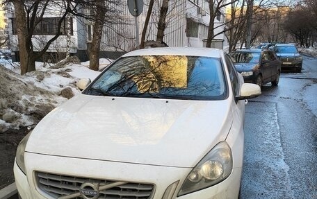 Volvo S60 III, 2011 год, 800 000 рублей, 1 фотография