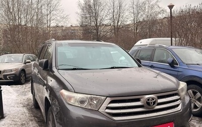 Toyota Highlander III, 2011 год, 1 600 000 рублей, 1 фотография