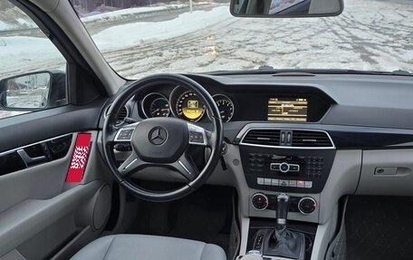 Mercedes-Benz C-Класс, 2011 год, 10 фотография