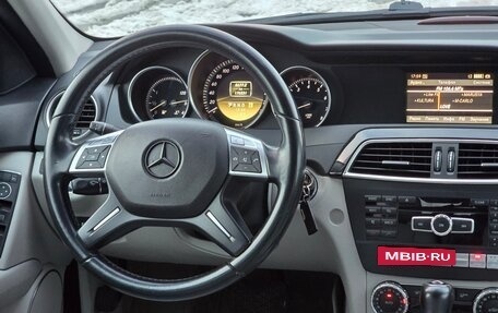 Mercedes-Benz C-Класс, 2011 год, 11 фотография