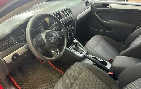 Volkswagen Jetta VI, 2011 год, 808 080 рублей, 8 фотография