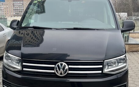 Volkswagen Multivan T6 рестайлинг, 2018 год, 3 600 000 рублей, 9 фотография