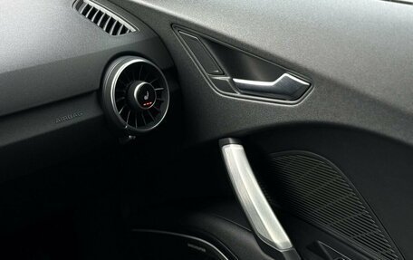 Audi TT, 2015 год, 2 990 000 рублей, 29 фотография