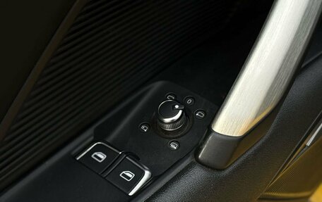 Audi TT, 2015 год, 2 990 000 рублей, 32 фотография