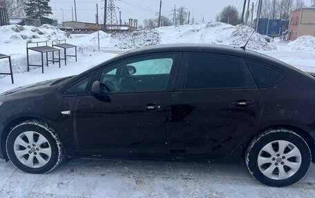 Opel Astra J, 2014 год, 730 000 рублей, 4 фотография