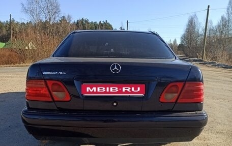 Mercedes-Benz E-Класс, 1997 год, 330 000 рублей, 5 фотография