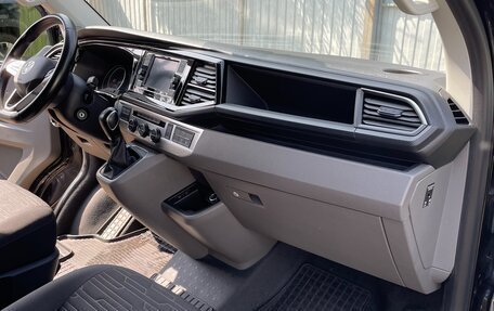 Volkswagen Caravelle T6 рестайлинг, 2021 год, 4 750 000 рублей, 15 фотография