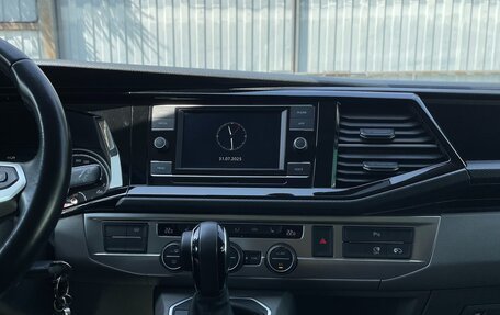 Volkswagen Caravelle T6 рестайлинг, 2021 год, 4 750 000 рублей, 13 фотография