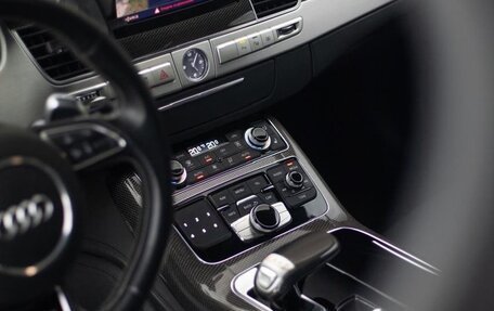 Audi S8, 2014 год, 4 500 000 рублей, 23 фотография