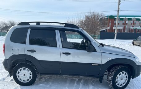 Chevrolet Niva I рестайлинг, 2015 год, 690 000 рублей, 6 фотография