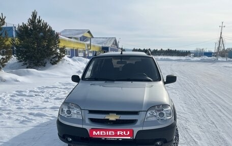 Chevrolet Niva I рестайлинг, 2015 год, 690 000 рублей, 9 фотография