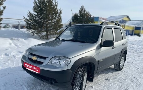 Chevrolet Niva I рестайлинг, 2015 год, 690 000 рублей, 10 фотография