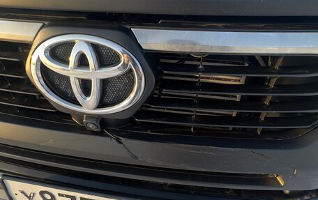 Toyota Hilux VIII, 2021 год, 4 100 000 рублей, 13 фотография