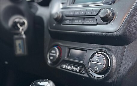 KIA Rio III рестайлинг, 2012 год, 800 000 рублей, 14 фотография